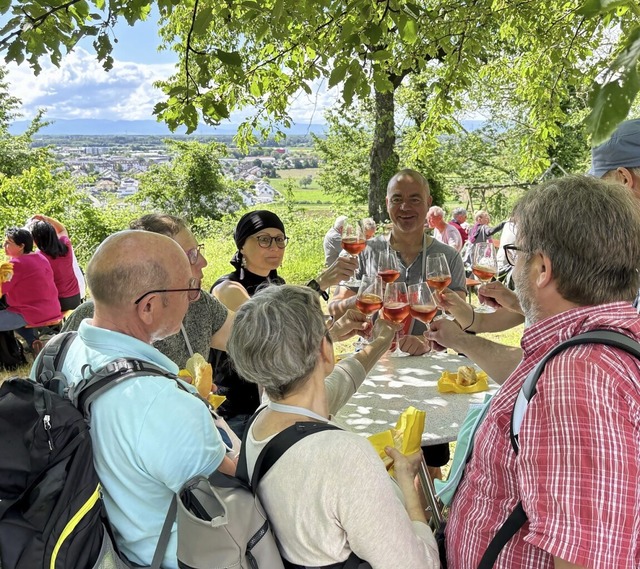 Pause auf dem Hummelberg bei einem Glas Wein   | Foto: Werner Schnabl