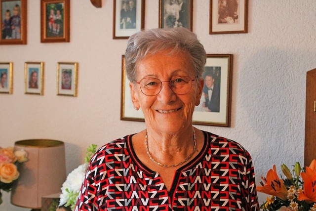 Rosemarie Wei singt seit 70 Jahren im Kirchenchor in Mundingen mit.  | Foto: Enya Steinbrecher