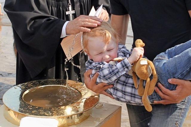 Vorbeikommen und taufen lassen: Mit der Drop-In-Taufe will die evangelische Kirche auf die Zeichen der Zeit reagieren