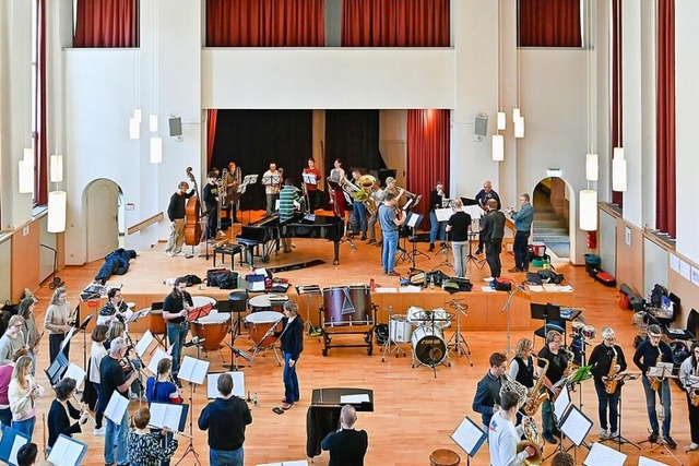 Probe im Musiksaal Altes Scheffel: Die...le Lahr beschreitet neues Territorium.  | Foto: Endrik Baublies
