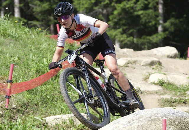Das Short-Track-Rennen &#8222;habe ich vermasselt&#8220;: Finja Lipp  | Foto: IMAGO/Roberto Tommasini/IPA Sport / ip