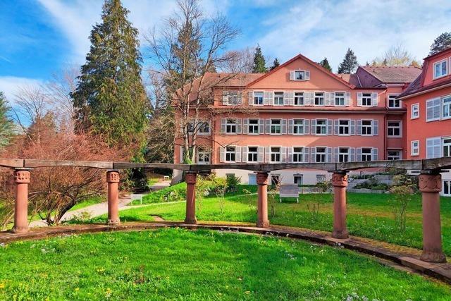 Von singenden Burgherren und streitbaren Besitzern: So kurios ist die Geschichte des Klinikgelndes in Buchenbach