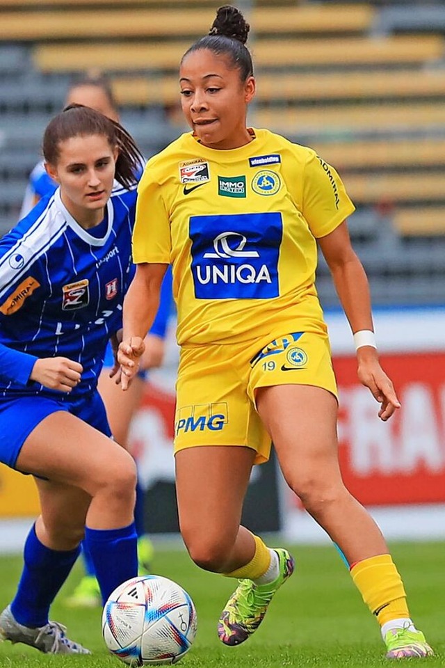 Nicole Ojukwu im Trikot des First Vienna FC.  | Foto: IMAGO/Tom Seiss/ SPP