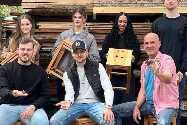 Studierende der Hochschule Macromedia entwickeln Marketing f�r Freiburger Schreinerei