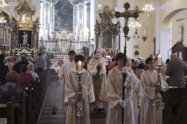 Feier des Mysteriums der Eucharistie in Heilig Kreuz