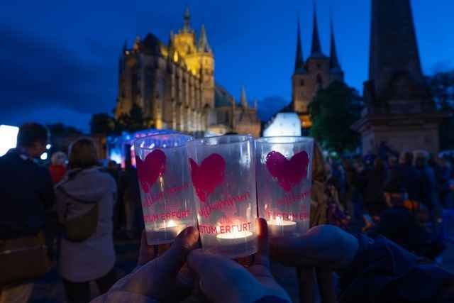 "Kirchen d�rfen nicht schweigen"