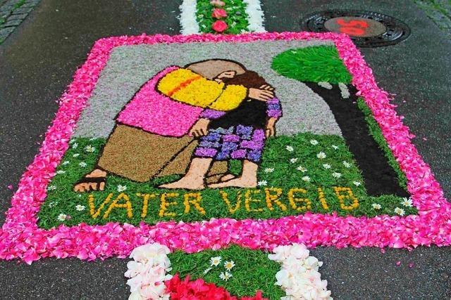 So sehen die Blumenteppiche an Fronleichnam im Freiburger Umland aus
