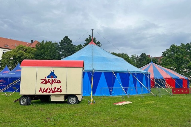 Die Zelte stehen &#8211; der Zeltsommer kann kommen.  | Foto: Alexander Huber