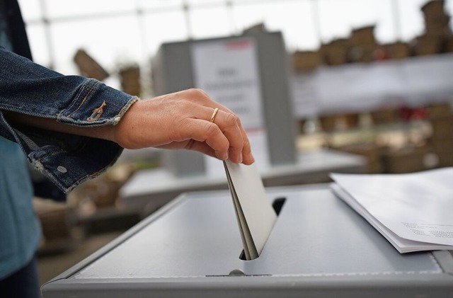 Stimmzettel mssen sptestens einen Ta...ost bei den Wahlberechtigten ankommen.  | Foto: Henning Kaiser