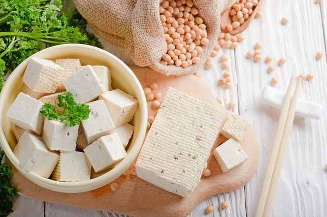 Tofu ist ein abwechslungsreiches und gesundes Lebensmittel.  | Foto: Mikhailov Studio (stock.adobe.com)