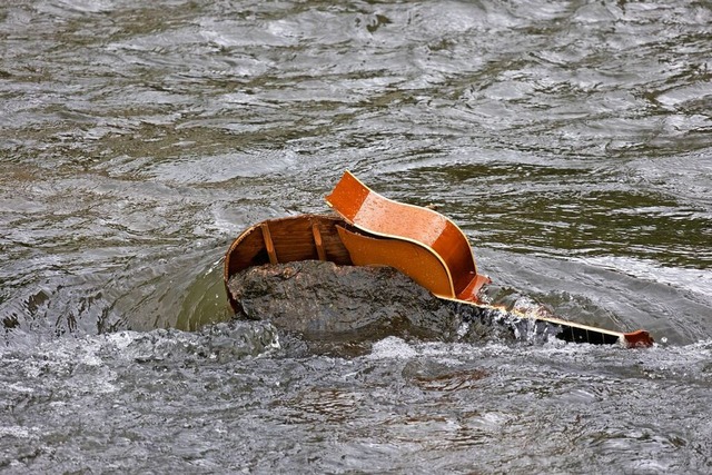 Anfang Mai sah die Gitarre noch wie eine Gitarre aus...  | Foto: Patrik Mller