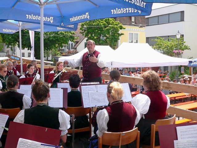 2023 spielte das Wetter mit. Hier der Auftritt des Musikverein Yach.  | Foto: Kurt Meier