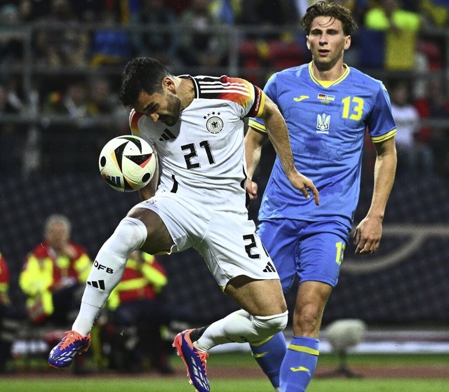 Die beste Torchance fr das deutsche T...em Knie, Bein oder Fu richtig traf.    | Foto: Tom Weller (dpa)