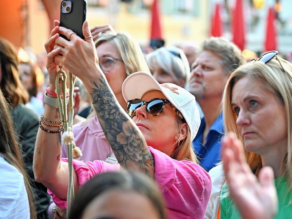 Vor 3500 Fans trat Ronan Keating am ersten Abend der Mnsterplatzkonzerte in Freiburg auf.