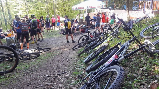 Zum  Bike-Tag an der Lahrer Htte komm...hlreiche Sportlerinnen  und Sportler.   | Foto: Christian Kramberg