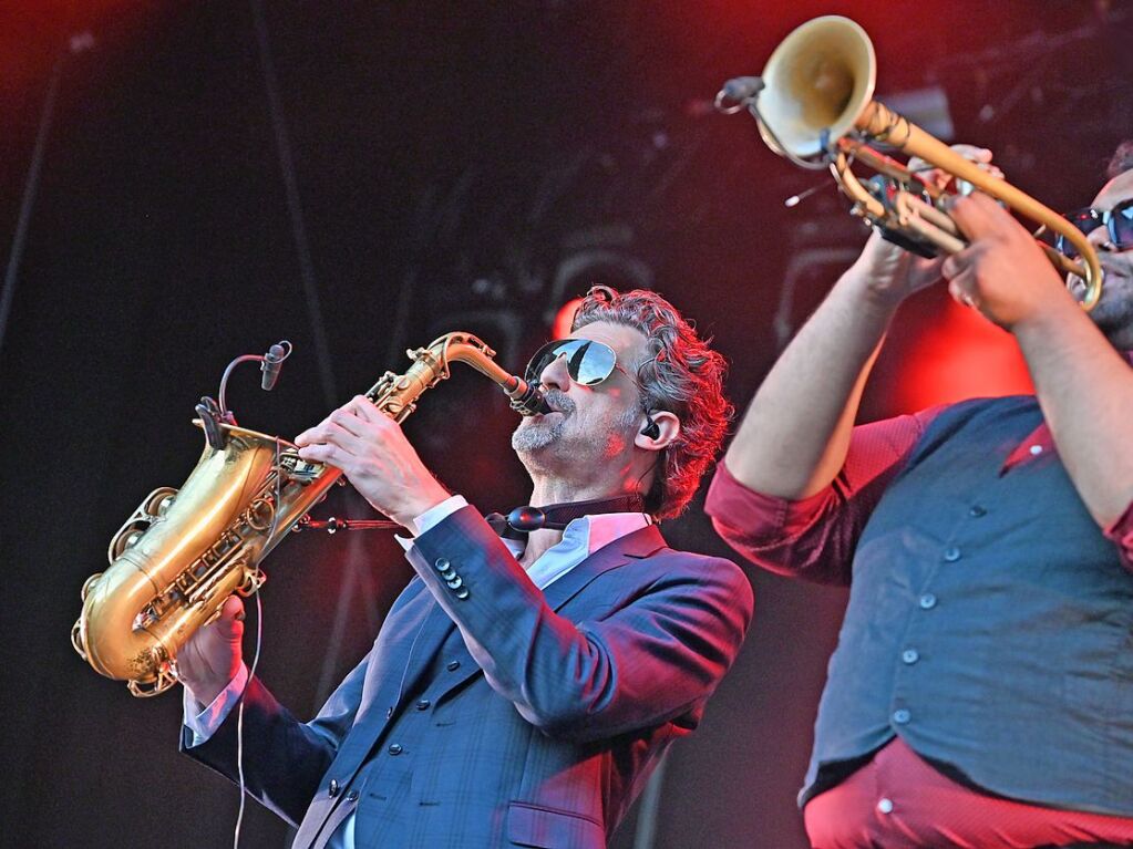 Parov Stelar und Meute haben den Mnsterplatz zum Beben gebracht.