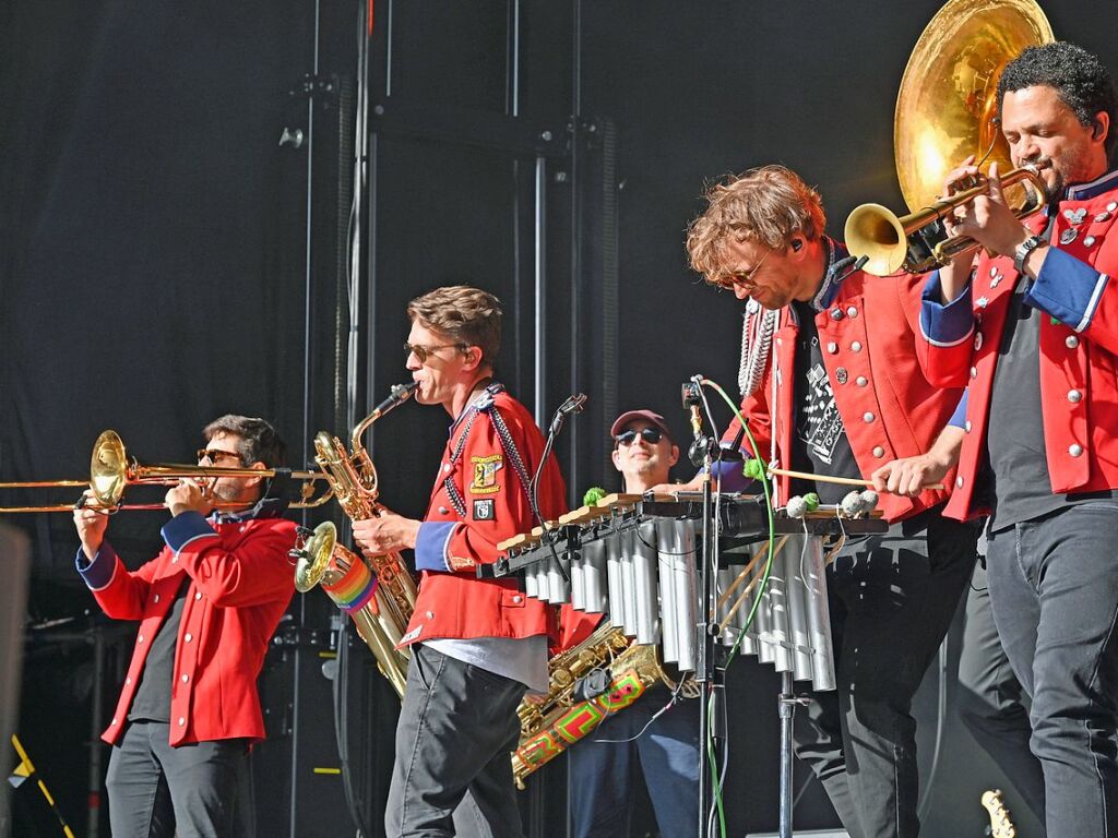 Parov Stelar und Meute haben den Mnsterplatz zum Beben gebracht.