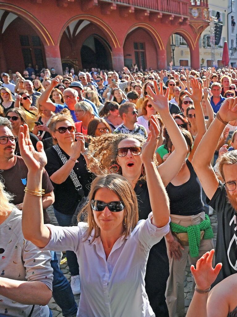 Parov Stelar und Meute haben den Mnsterplatz zum Beben gebracht.