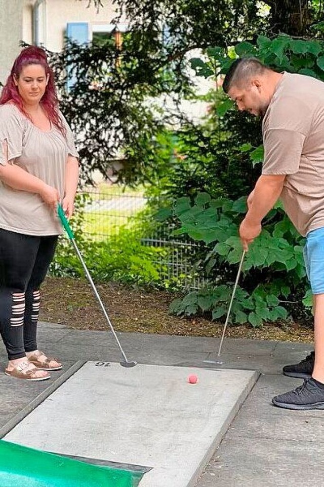 Larissa und Patrick Oberle bringen Schwung auf die Anlage.  | Foto: Privat