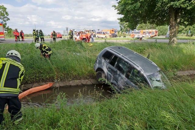 Wieder passiert ein schwerer Unfall zwischen Mllheim und Neuenburg
