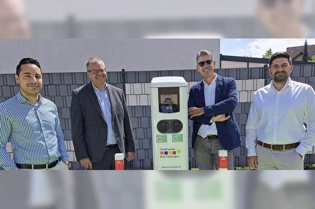 Stadtwerke bauen Netz mit Ladesulen fr E-Autos aus