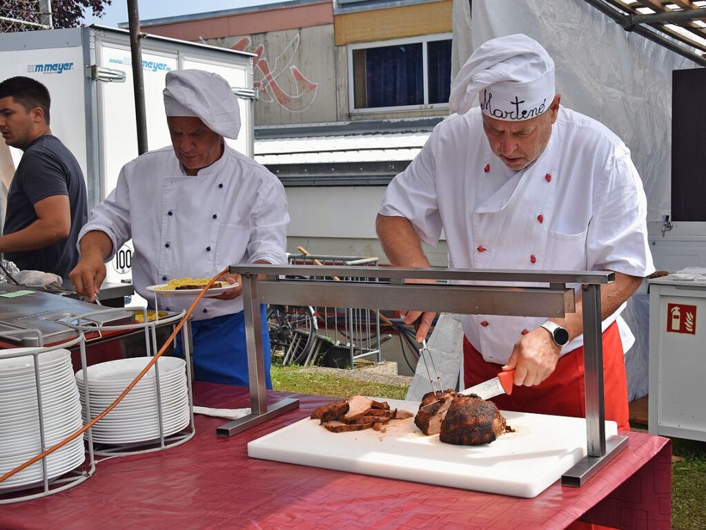 Szenen vom dreitgigen Dorffest 1175 Jahre Holzhausen