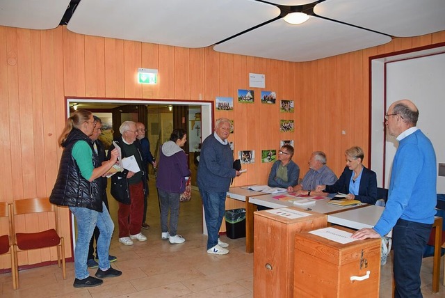 In Todtnauberg war das Wahllokal im Ku...lem nach dem Gottesdienst gut besucht.  | Foto: Ulrike Jger