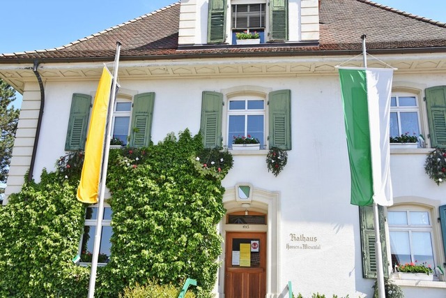 Im Hebeldorf wurden die Karten fr die...erteilung im Gemeinderat neu gemischt.  | Foto: Angelika Schmidt