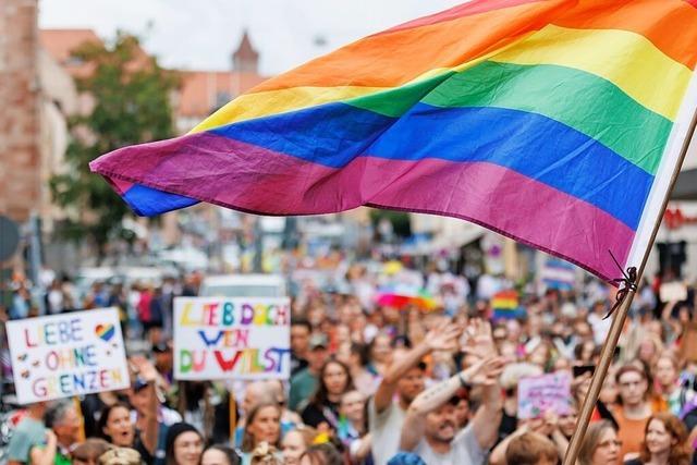 Der diesjhrige Pride Month bewegt sich zwischen Stolz und Anfeindungen