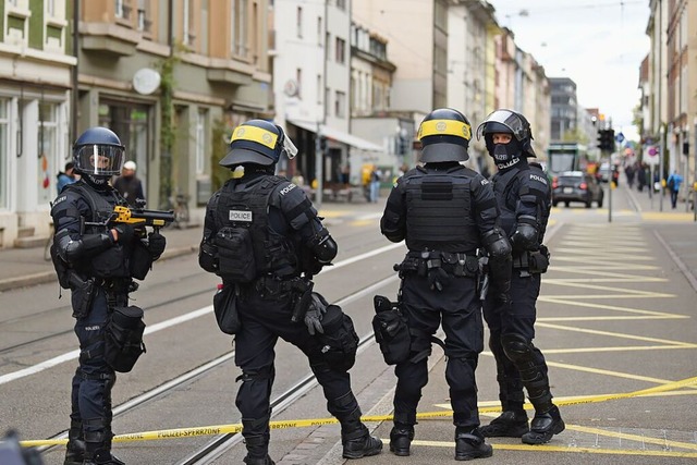 Die Polizei ist in Basel immer wieder bei Demonstrationen gefordert.  | Foto: Jonas Hirt