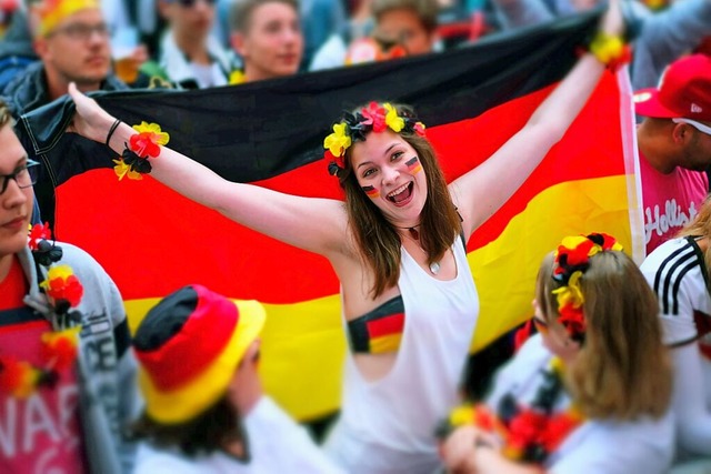 In Heitersheim gibt es dieses Jahr ein groes Public Viewing. (Symbolfoto)  | Foto: Peter Steffen