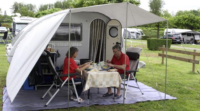 Weil der Breisacher Wohnmobilstellplat...er zum Ausweichen, etwa nach Ihringen.  | Foto: Eva Buchholz