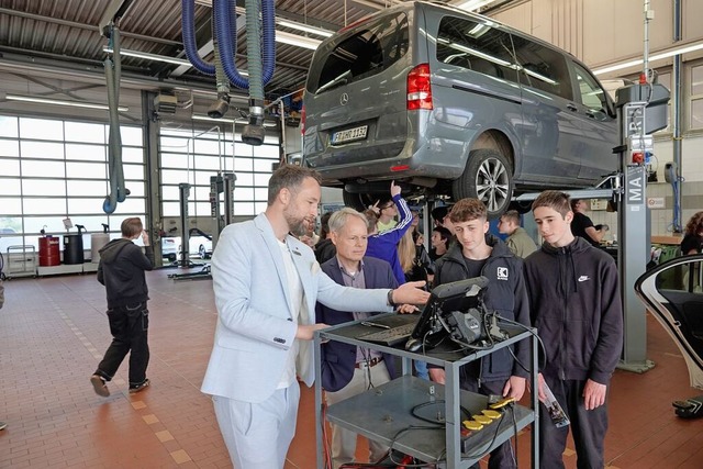 Kooperationen geht das Schulzentrum mi... zum Berufsleben an die Hand zu geben.  | Foto: Dieter Erggelet