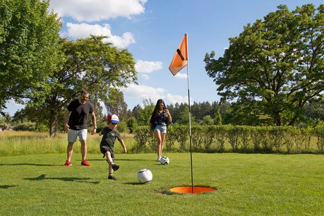 Auch die kleinen Mitspieler zeigen sich treffsicher.  | Foto: Soccerpark Ortenau