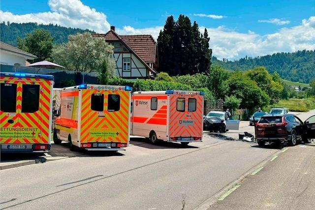 Zwei Schwerverletzte nach Frontalkollision in Offenburg