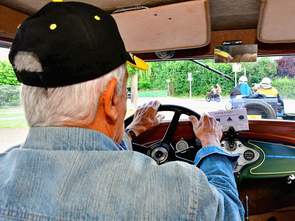 Am Samstag fuhren die Oldtimer ber Freiamt nach Riegel und zurck. Insgesamt waren sie rund 80 Kilometer unterwegs.