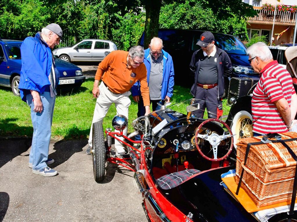 Am Samstag fuhren die Oldtimer ber Freiamt nach Riegel und zurck. Insgesamt waren sie rund 80 Kilometer unterwegs.