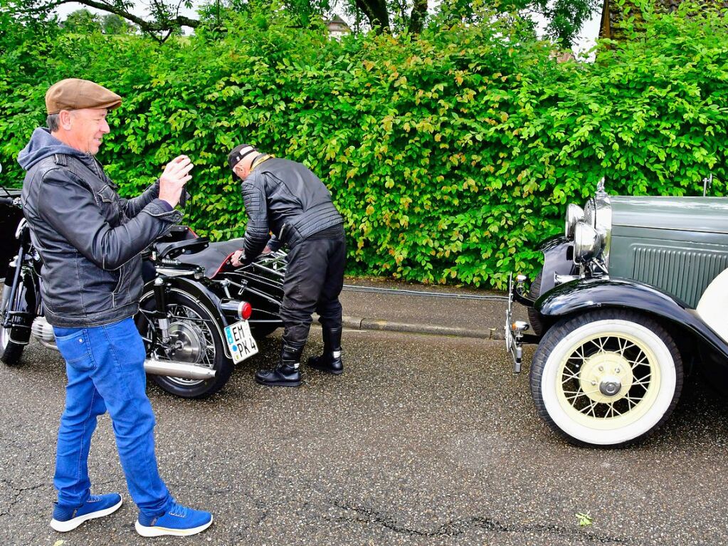 Am Samstag fuhren die Oldtimer ber Freiamt nach Riegel und zurck. Insgesamt waren sie rund 80 Kilometer unterwegs.