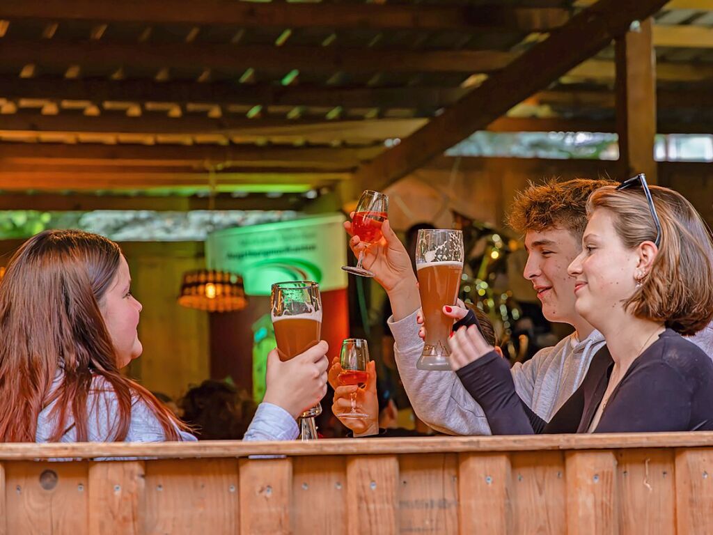 Viele Ehrenkircher und Besucher aus dem Umland haben sich beim Schlossgrabenhock in Kirchhofen vergngt.