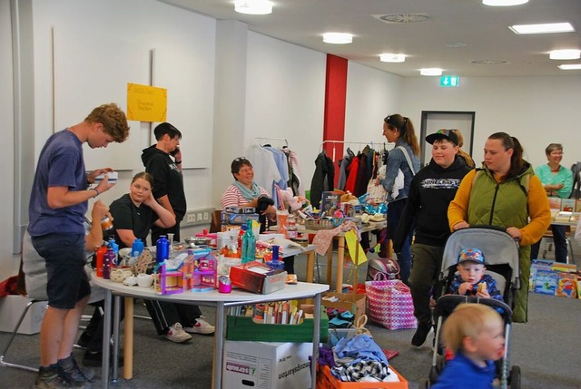 Der Flohmarkt ist eines der vielen Ang...iten im Frderzentrum Hochschwarzwald.  | Foto: Sophie Knig