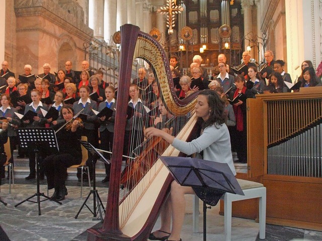 Das Konzert zum 30-jhrigen Bestehen g...aller Mitwirkenden beim  Schlussstck.  | Foto: Karin Stckl-Steinebrunner