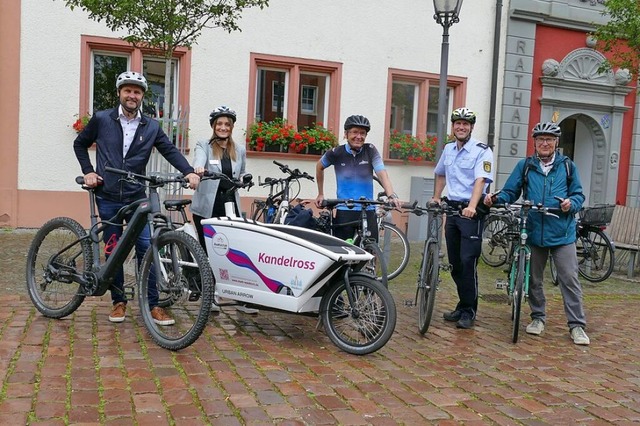 Stadt, Polizei und Klimaschutz-AK erf...ttig Stadtradeln-Star Armin Bernhardt.  | Foto: Sylvia Sredniawa