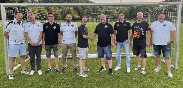 bergabe beim FC Steinen-Hllstein: Ke...upberger, Ralf Petersen und Thomas Rau  | Foto: FC Steinen-Hllstein