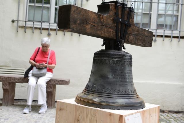 Die Glocke des Schwabentors ist zwei Wochen lang im Freiburger Museum fr Stadtgeschichte zu sehen