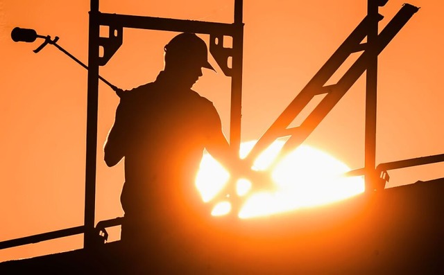 Auch wenn die Zeiten schwierig sind &#...ndwerk stemmt sich gegen die Stimmung.  | Foto: Julian Stratenschulte (dpa)