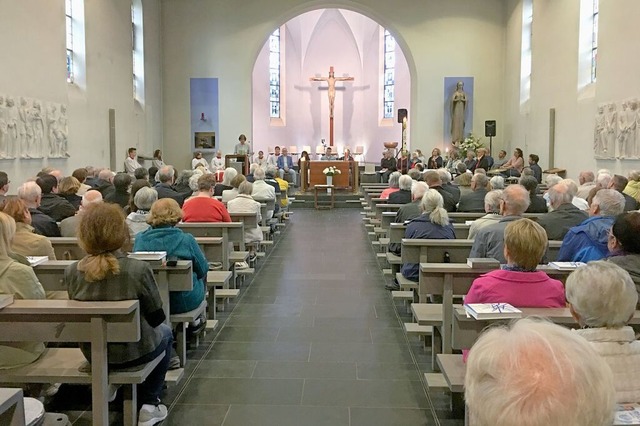Gottesdienste, hier in der Kirche St. ...sentliches Element kirchlichen Lebens.  | Foto: Andrea Kohl