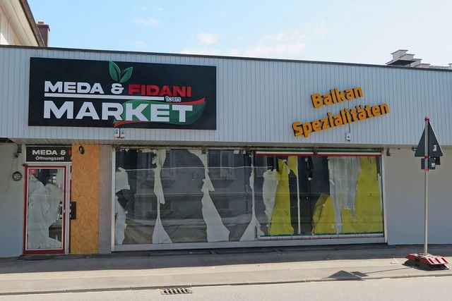 Die Stadtverwaltung will nrdlich der ...s fr den geplanten Lebensmittelmarkt.  | Foto: Peter Gerigk