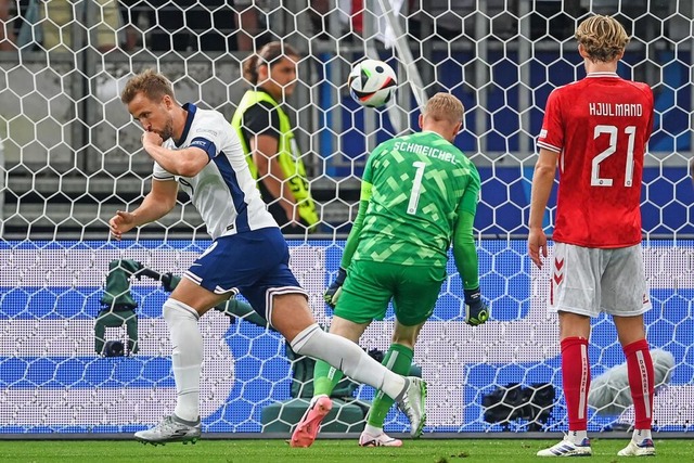 Bayerns Harry Kane hatte England in Hlfte eins in Fhrung gebracht.  | Foto: Swen Pfrtner (dpa)