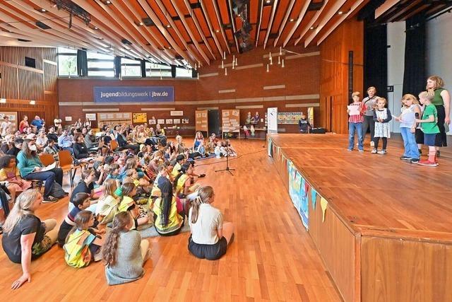 Haustiere im Klassenzimmer! Weniger Autos! Das sind Wnsche bei Freiburgs Kinderkonferenz