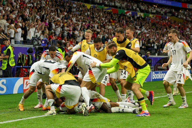Deutschland holt mit 1:1 gegen Schweiz EM-Gruppensieg  | Foto: Christian Charisius (dpa)